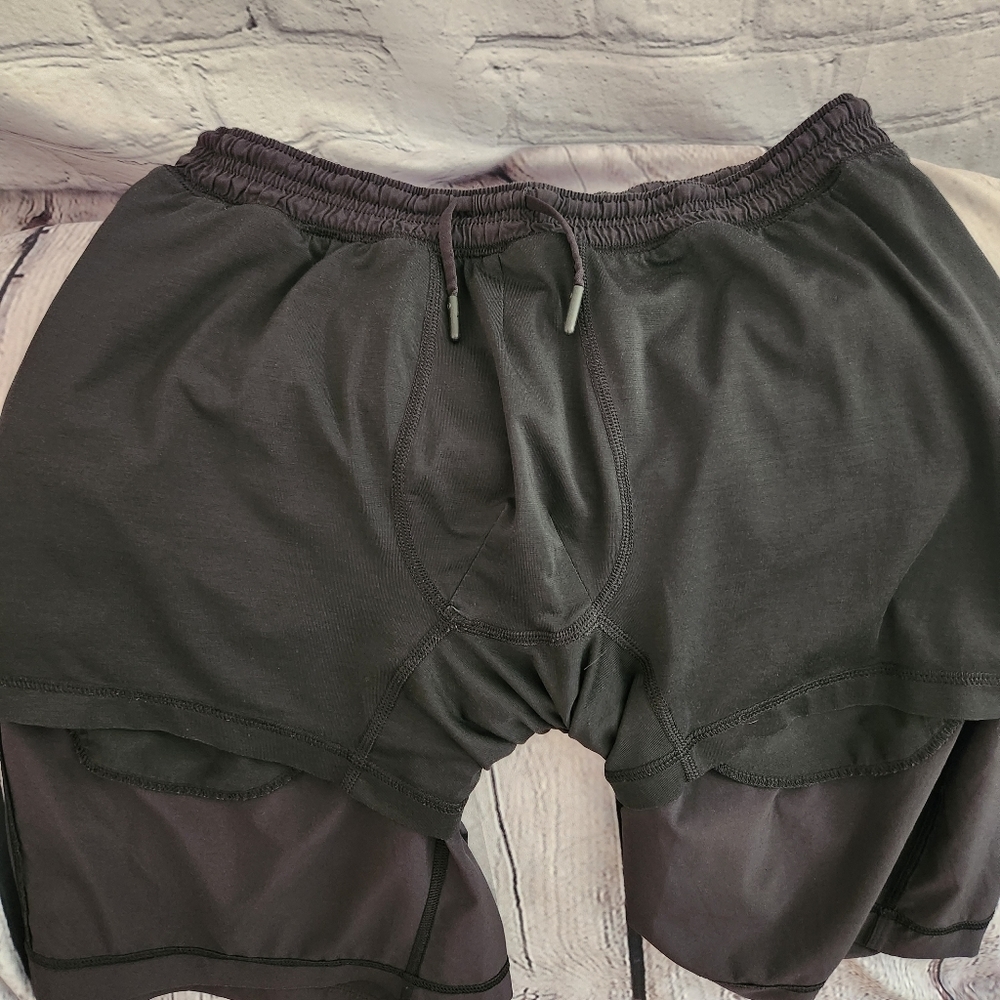 Lululemon Pace Breaker Short - Picture 2 of 8